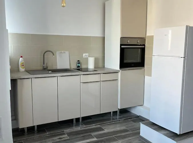 Ari Bulevardul Mamaia * Konstanca